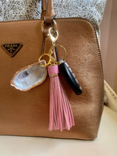 Load image into Gallery viewer, Glamorous Large Oyster Keychain with Premium Leather Tassel 7" (Pink)