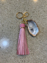 Load image into Gallery viewer, Glamorous Large Oyster Keychain with Premium Leather Tassel 7" (Pink)