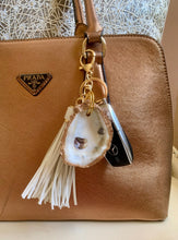 Load image into Gallery viewer, Glamorous Large Oyster Keychain with Premium Leather Tassel 7" (White)